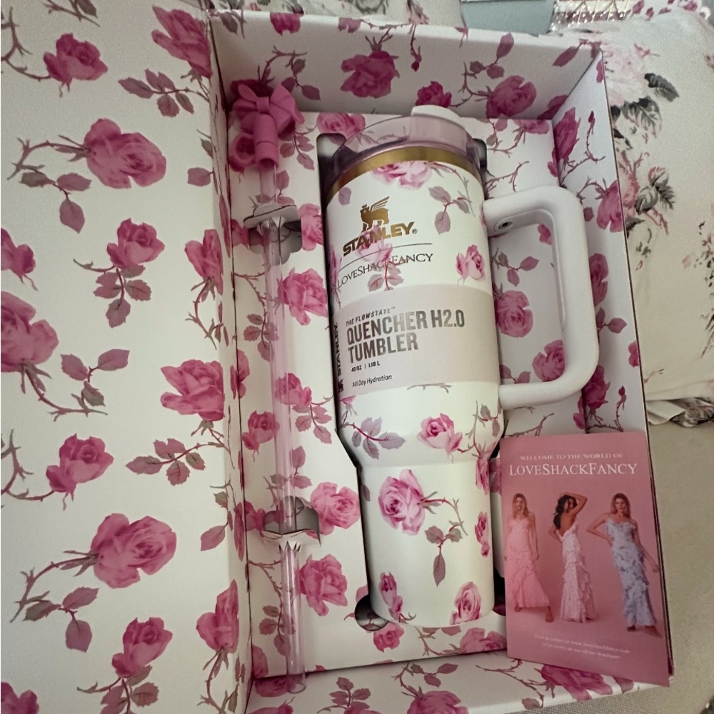 NWT Stanley Love Shack Fancy 40 0Z Tumbler